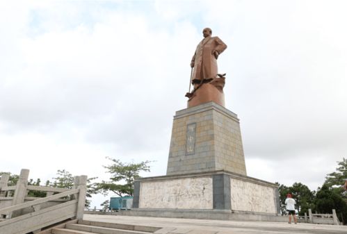 欽州港片區(qū)舉辦 網(wǎng)眼看欽州 港口發(fā)展變化 網(wǎng)媒網(wǎng)友參觀采訪活動(dòng)